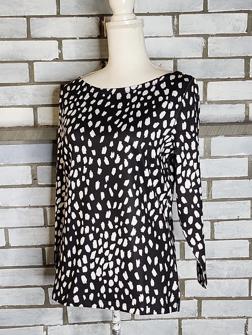 • Vineyard Vines Women's Long Sleeve Abstract Print Blouse Size Small Black